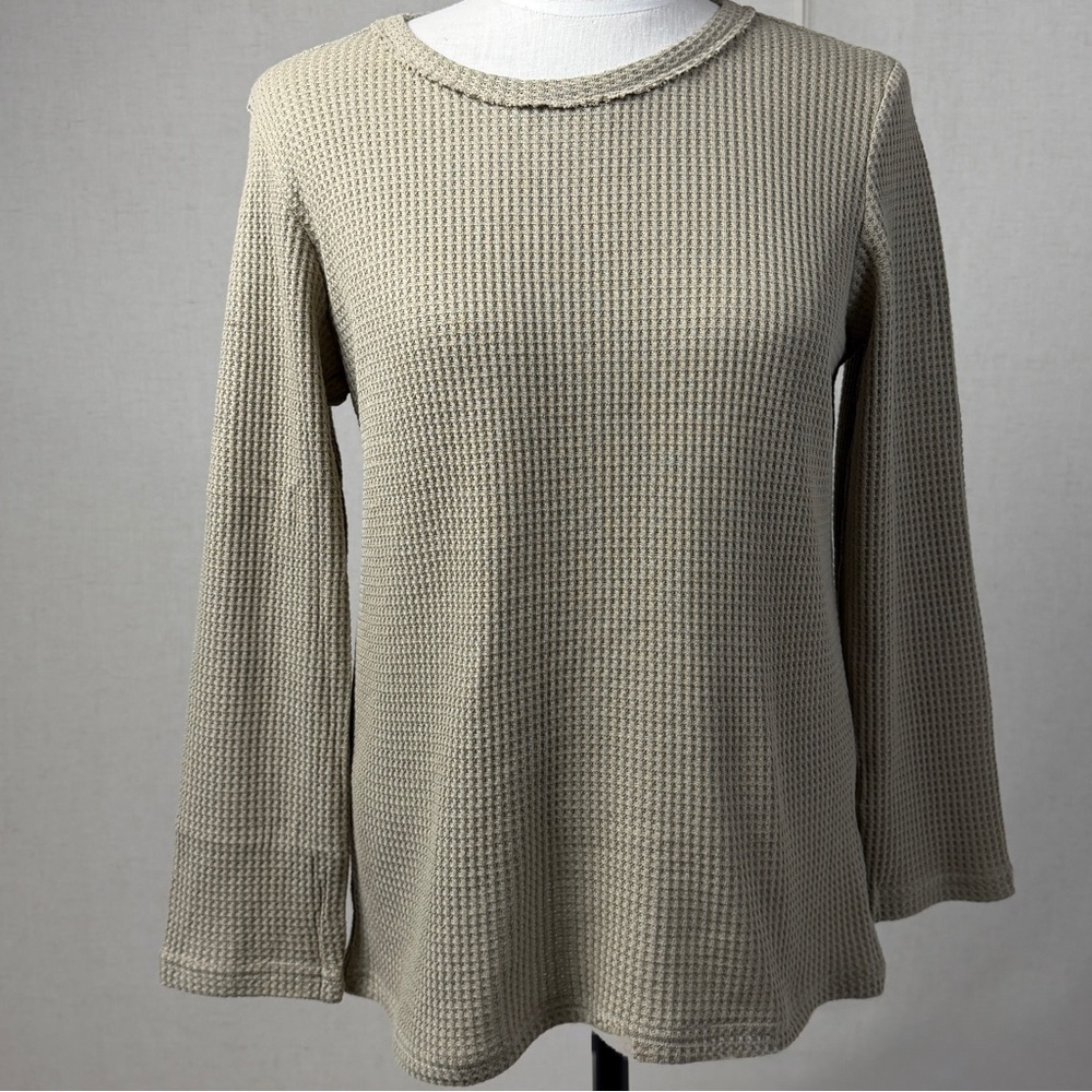 Women's Waffle Knit Long Sleeve Top in Light Taupe